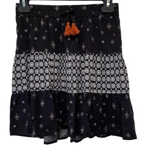 Art Class Black and White Skirt Size 10/12